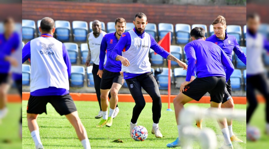 United haz�rl�klar� ba�lad�