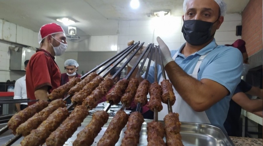 Urfa Kebab� ustalar� Adana'ya meydan okudu