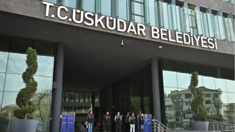 �sk�dar'da Yeni Parti s�rprizi