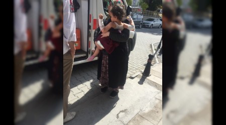 Üzerine kaynar süt dökülen çocuk öldü