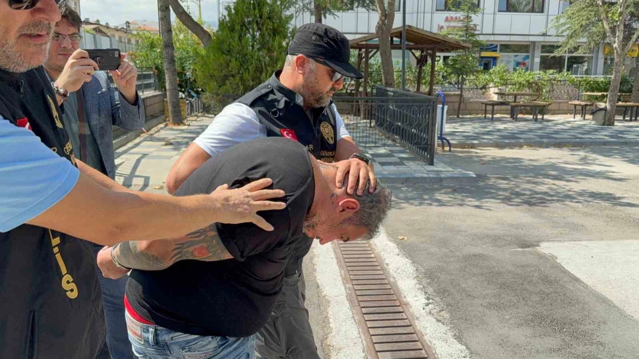 Valiye k�f�r ve hakaret eden �ah�s yakaland�