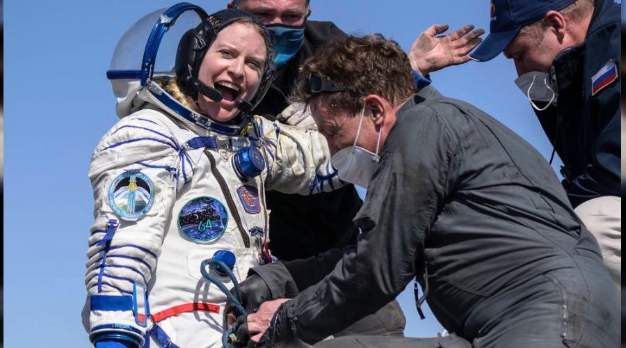 Van G�l�'n�n uzaydan foto�raf�n� �eken astronot d�nyaya d�nd�