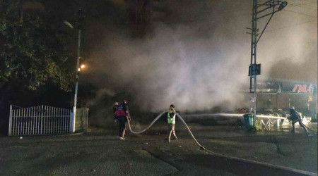 Van'da korkutan iş yeri yangını