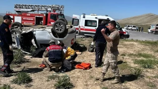 Van'da trafik kazas: 4 l, 2 yaral