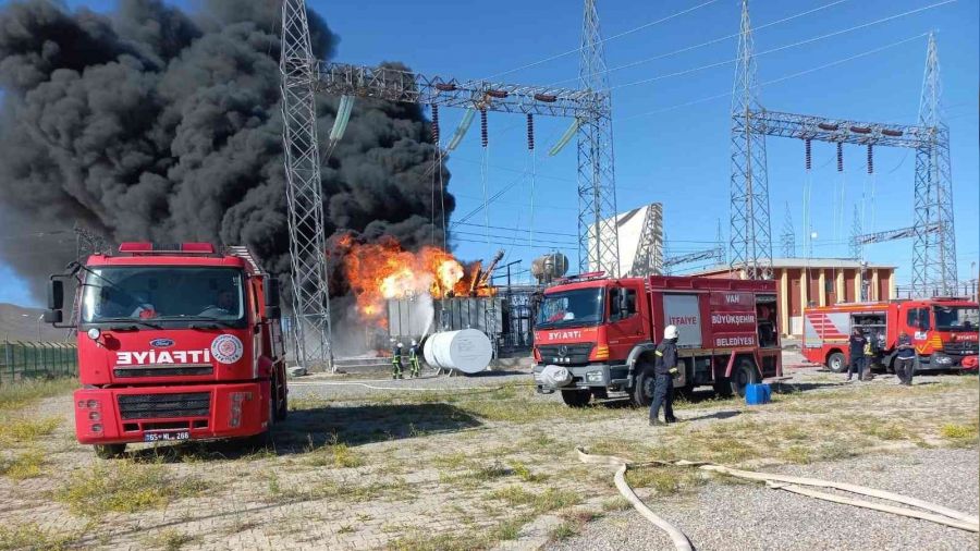 Van'daki trafo yangını 6 saatte söndürüldü