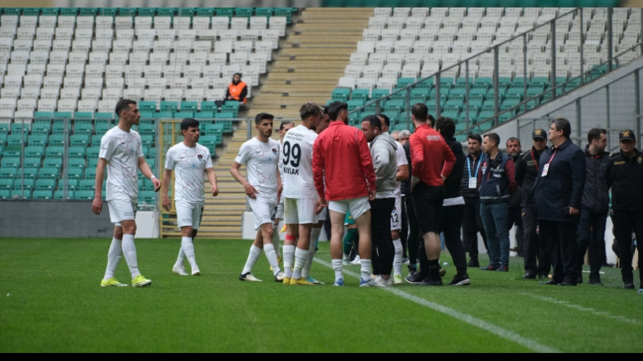 Vanspor şike iddiaları nedeniyle sahadan çekildi