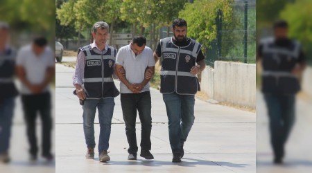 Vicdan azabına dayanamadı