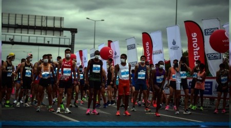 Vodafone 15'inci istanbul yarı maratonu koşuldu