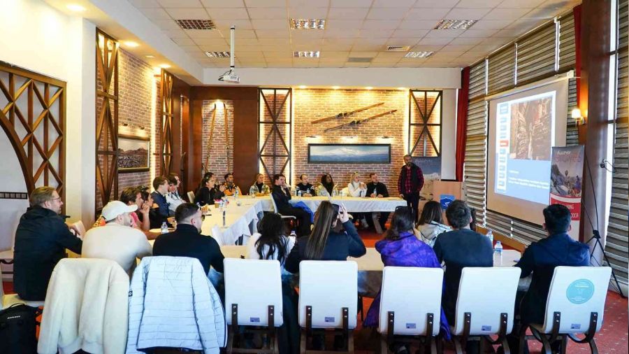 Yabanc� fenomenler Erciyes'e ��karma yapt�