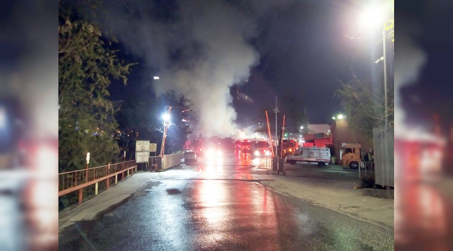 Yangın 15 saat sonra kontrol altına alındı