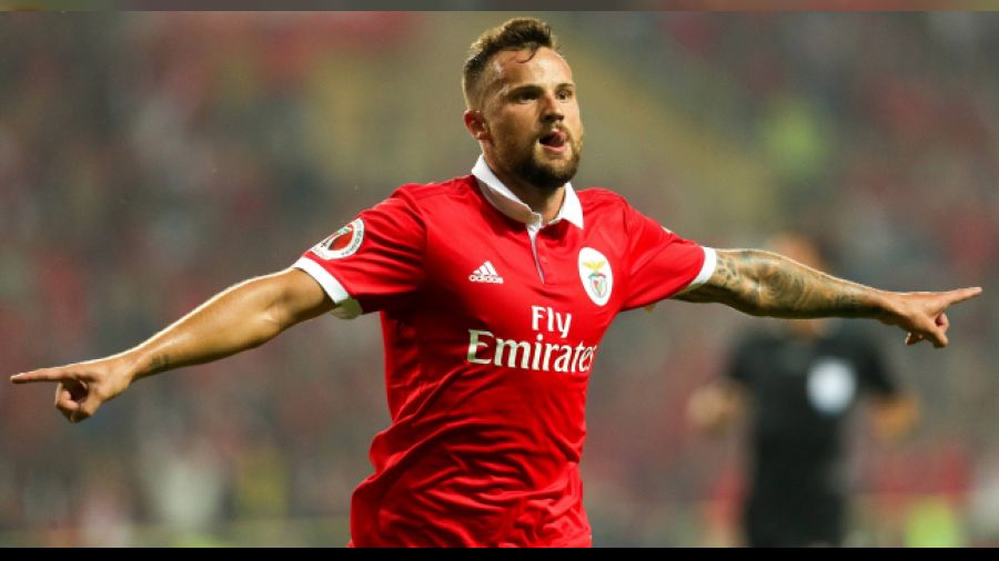 Yeni golcü Seferovic