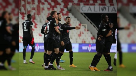 Yiğido evinde galibiyeti hatırladı