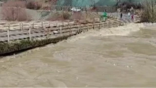 Yo�un ya���lar nedeni ile dereler ta�t�