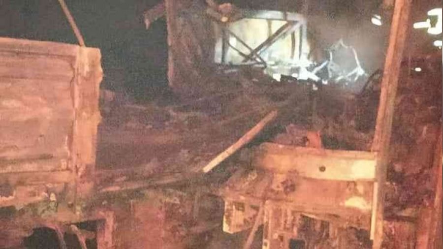 Yolcu otobüsü tıra arkadan çarptı: 3 ölü