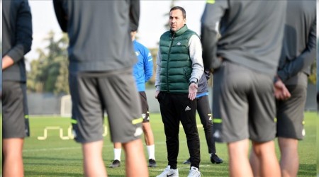 Yönetimden transfer istedi