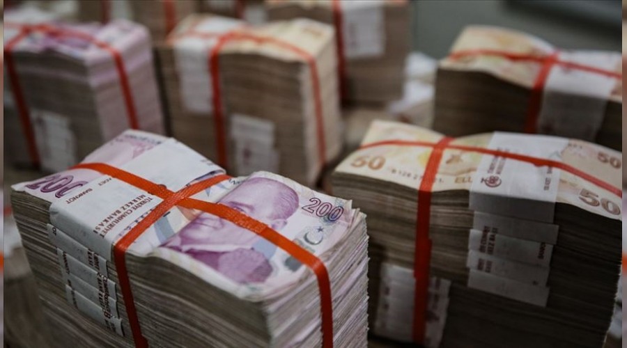 Yüksek büyüme bol kese krediyle geldi