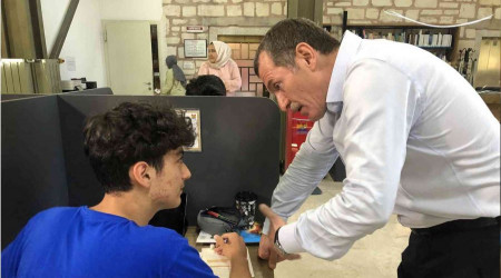 Zeytinburnu Belediyesinden üniversiteye başlayan öğrencilere 3 bin liralık başarı ödülü