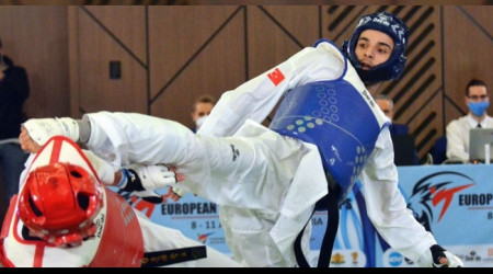 30 sporcuyla İngiltere'ye gittiler
