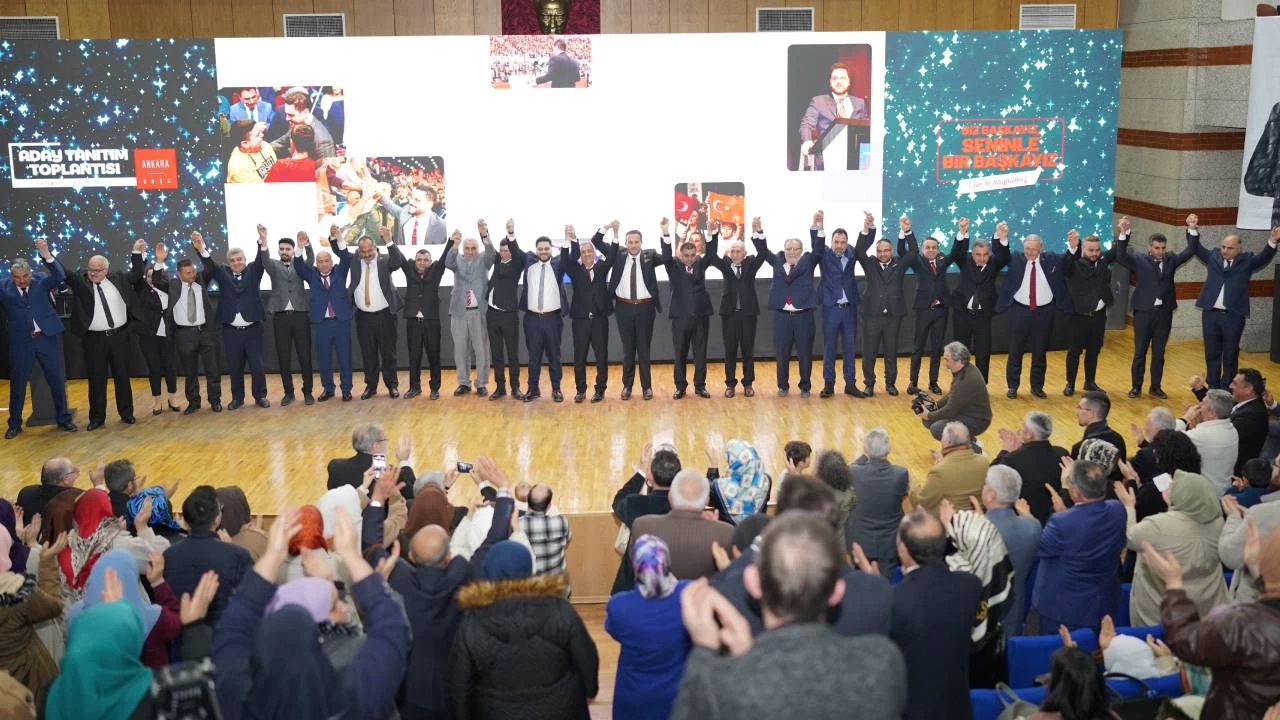 31 Mart yerel seçimlerine ciddi bir hazırlık içinde olan Bağımsız Türkiye Partisi, Ankara'da bugün düzenlenen bir programla belediye başkan adaylarını tanıttı