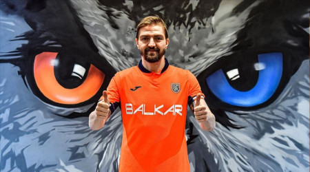 5 transferin ikisi UEFA listesinde yok