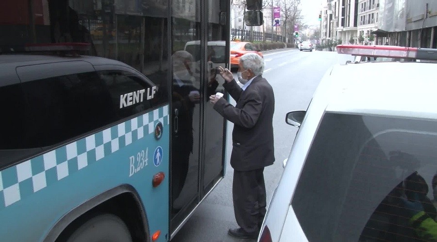 64 yaşındayım, isyanı