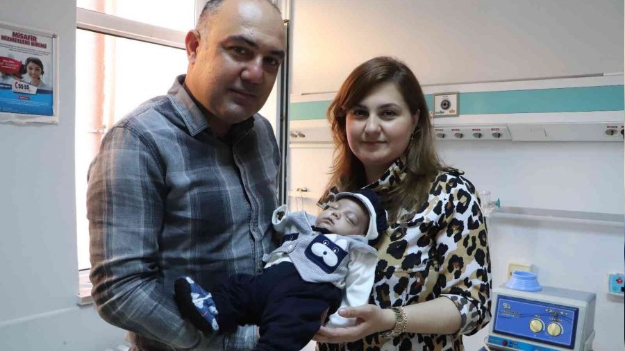 810 gram doğan 'Cesur' bebek