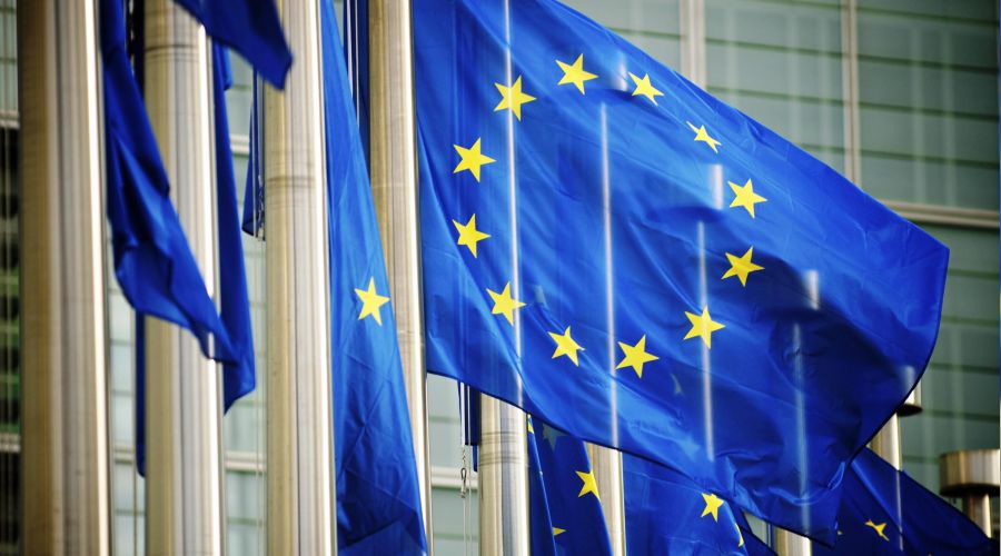 AB, Belarus'a ekonomik ambargoyu onaylad�