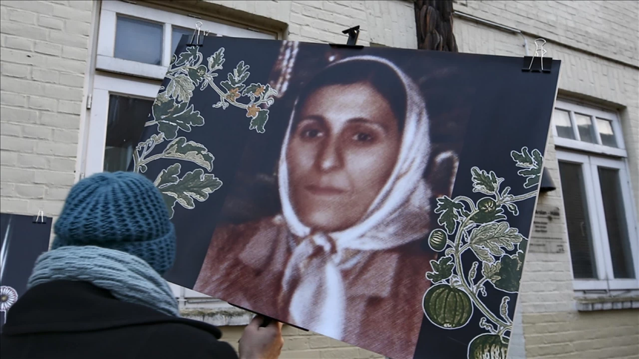 Almanya'da Nazilerin yaktığı evde ölen Türkler anıldı