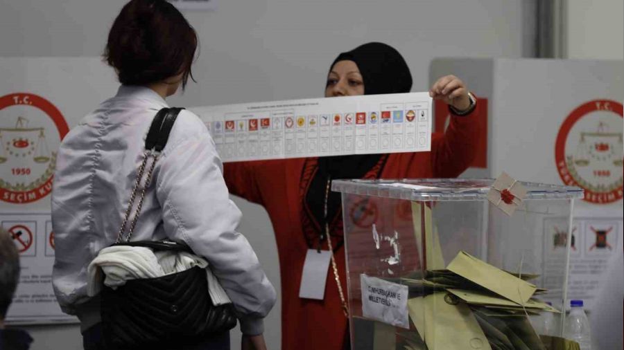 Almanya'da oy verme ilemi tamamland, oylar Trkiye'ye gnderiliyor