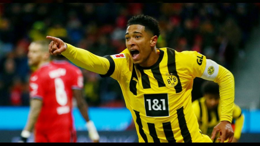 Almanya'da yeni lider Dortmund 