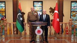 Ankara'dan havalanan Libya Genelkurmay Ba�kan��n� ta��yan u�ak ile ba�lant� kesildi