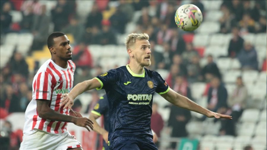 Ankaragücü Antalya'dan mutlu ayrıldı