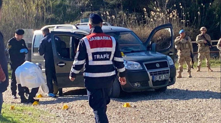 Antalya'da cinayet: Mahalle muhtarı dahil 3 ölü