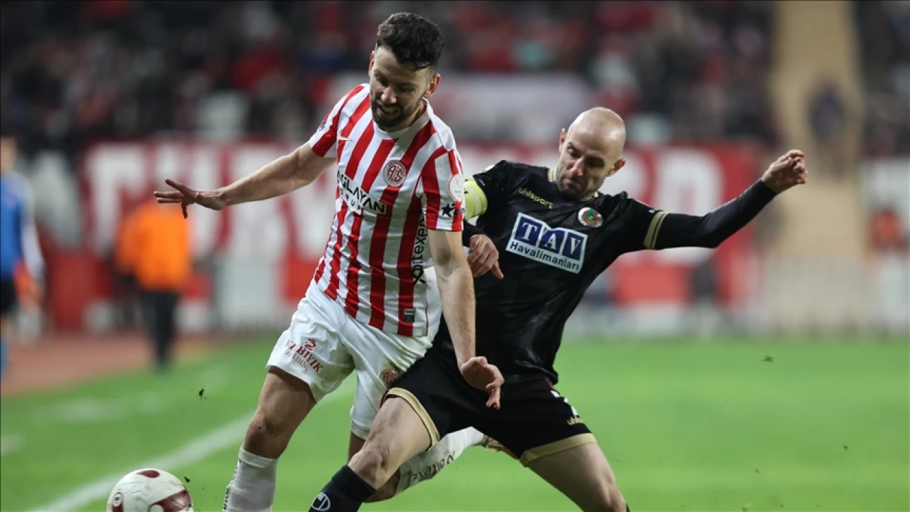 Antalya'da derbi heyecanı yaşanacak