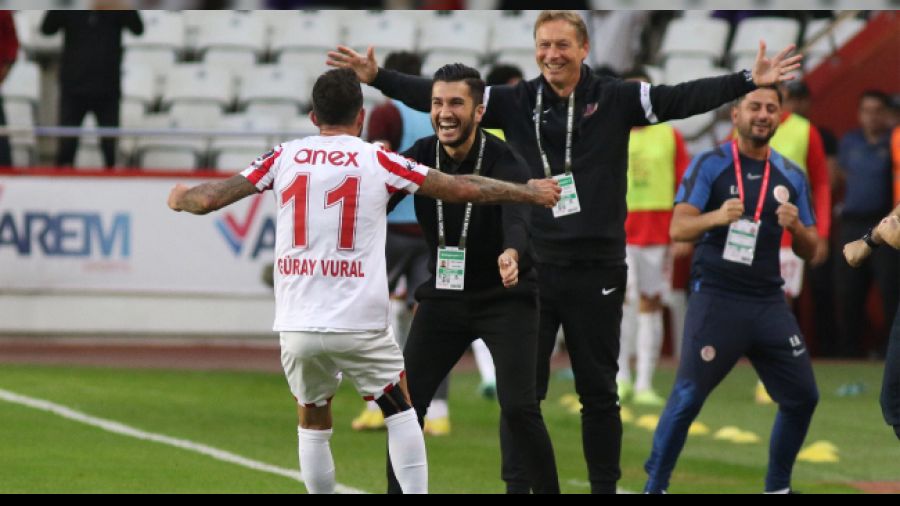 Antalyaspor'dan süper geri dönüş