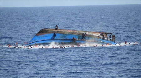 Arakanlı Müslümanları taşıyan tekne battı: 14 ölü, 50 kayıp