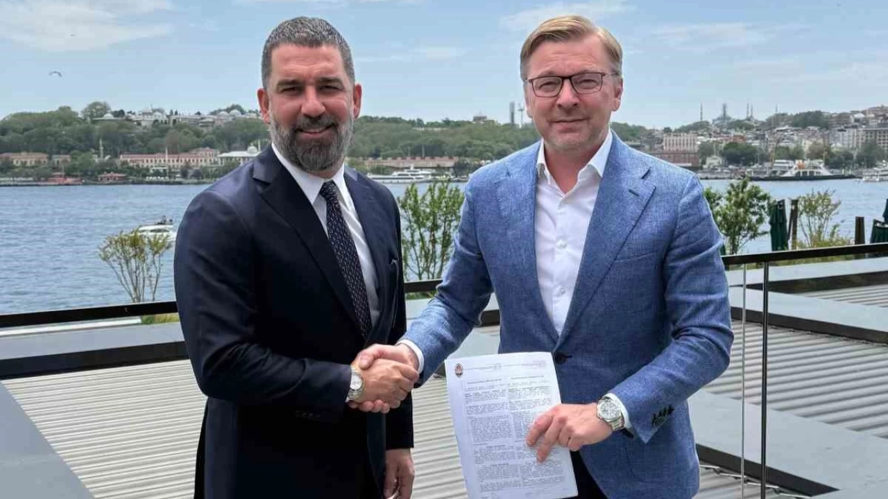 Arda Turan imzayı attı