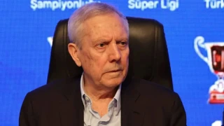 Aziz Yıldırım masayı devirdi