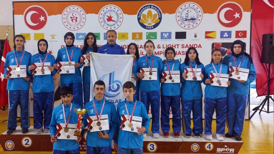 Ba�c�larl� kungfuculara 13 madalya