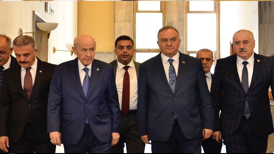 Bah�eli: Muhalefet her zaman ola�an�st� toplant�ya �a��rabilir