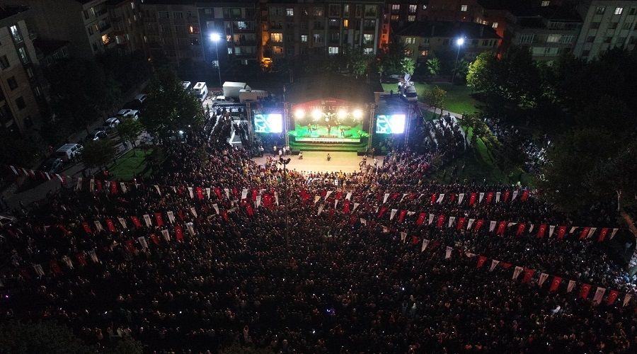 Bah�elievler'den Haluk Levent ge�ti