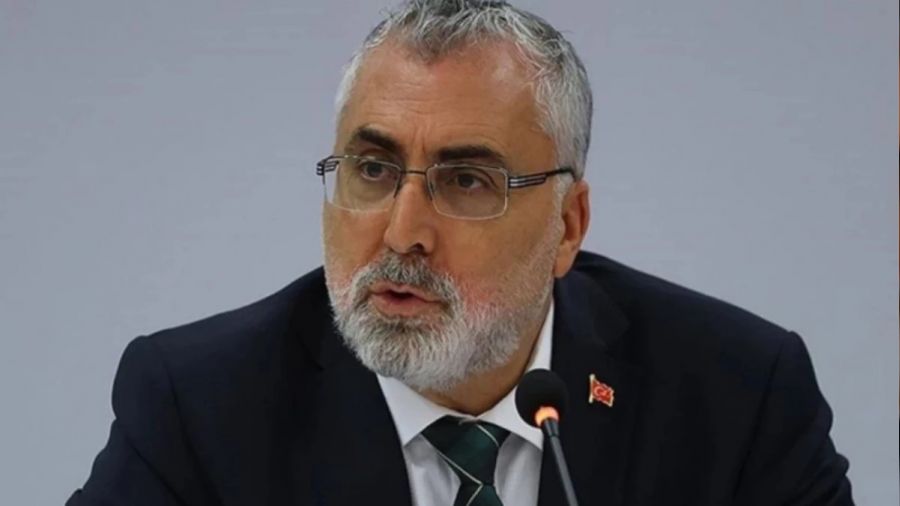 Bakan I��khan'dan memur maa�lar�yla ilgili a��klama