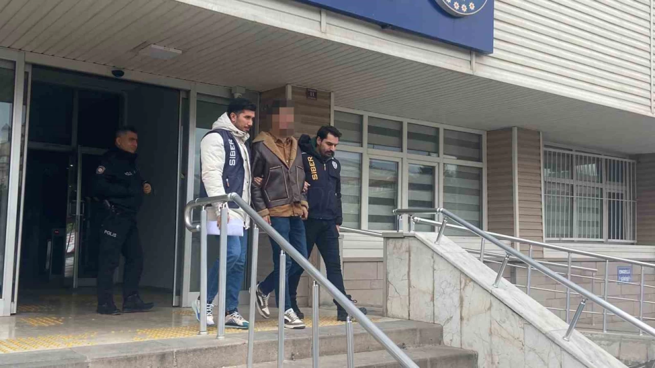 Banka kartlarn kiraya vererek dolandrclk yapyordu, siber polise yakaland