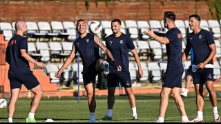 Başakşehir gruplara kalmak istiyor
