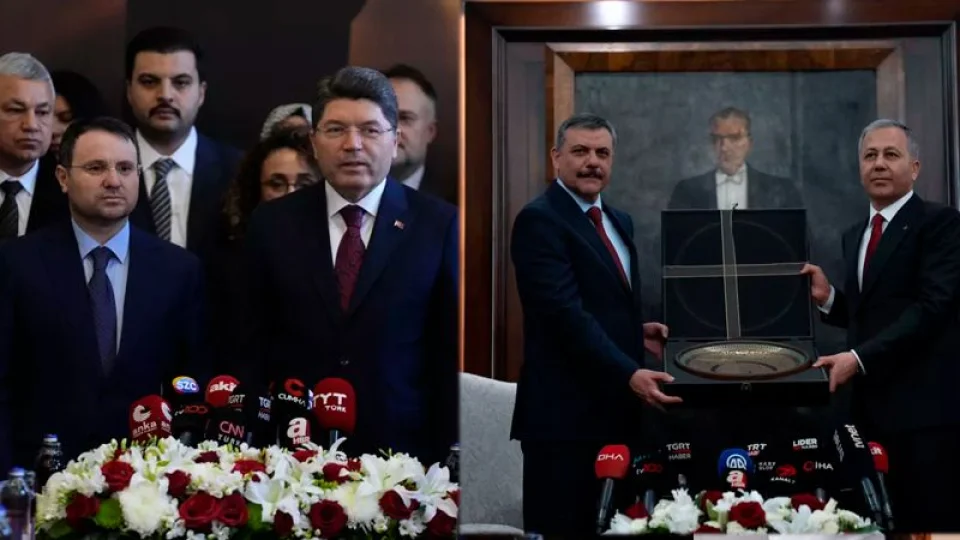 Bataklığı büyütüp sivrisinekle övünüyorlar