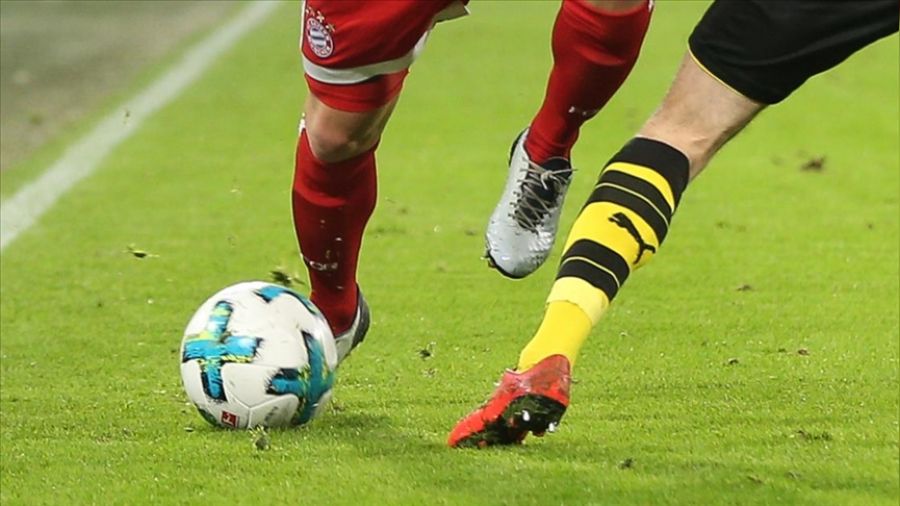 Bayern zirve yar���nda yara ald� 