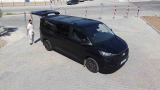 Bayiden aldığı sıfır kilometre VIP araç kazalı çıktı