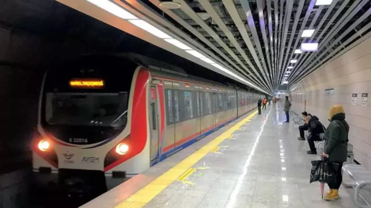 Bayram tatili nedeniyle �stanbul, Ankara ve �zmir'de baz� toplu ta��ma ara�lar� �cretsiz olacak