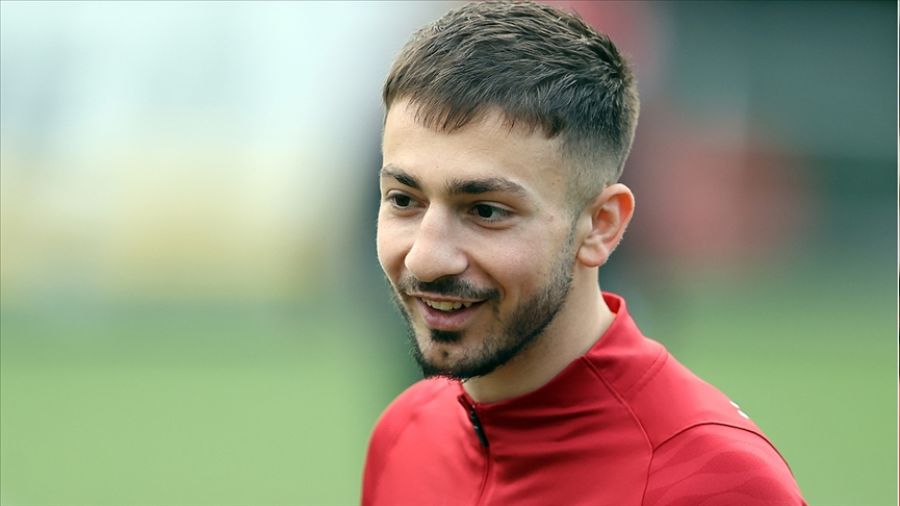 Beşiktaş, Halil'in transferi için uğraşıyor