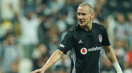 Beşiktaş masaya oturdu